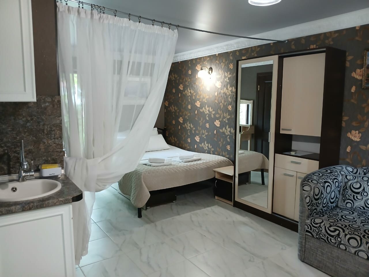 Мини-отель Семья Феодосия-23