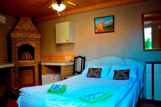 Мини-отель Семья Феодосия-100