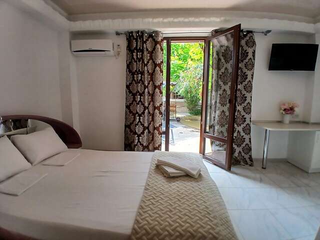 Мини-отель Семья Феодосия-50