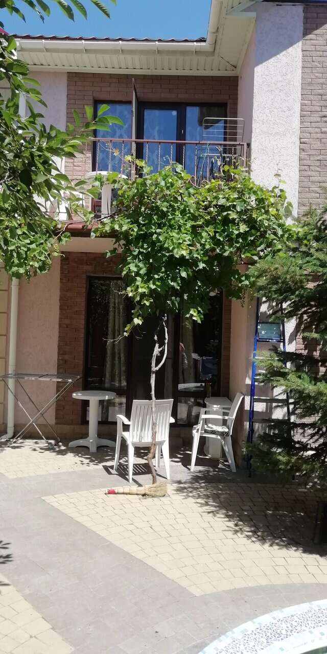 Мини-отель Семья Феодосия-150